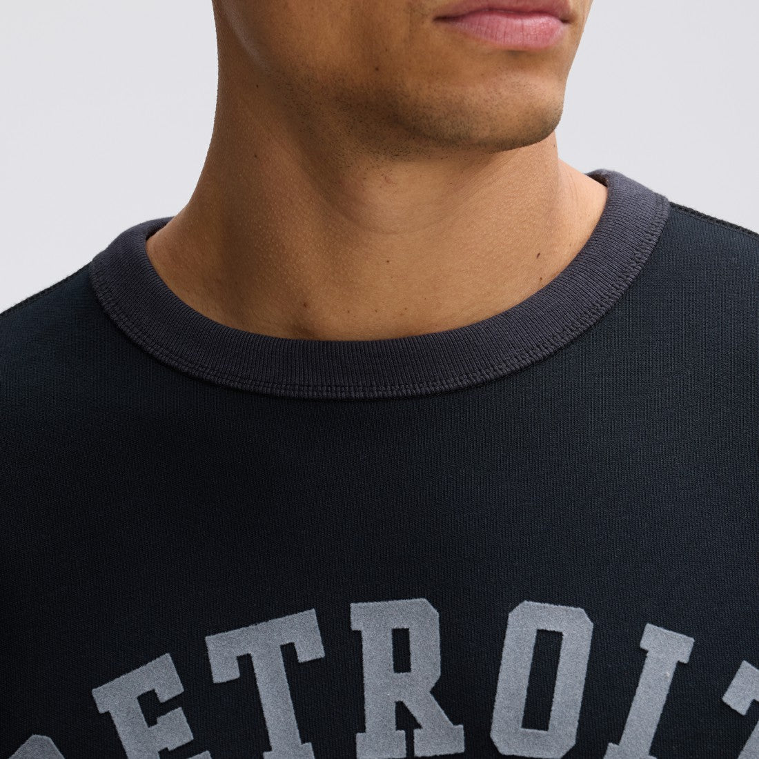 IconicFleece Short Sleeve Sweatshirt - Detroit Lions Sweatshirts