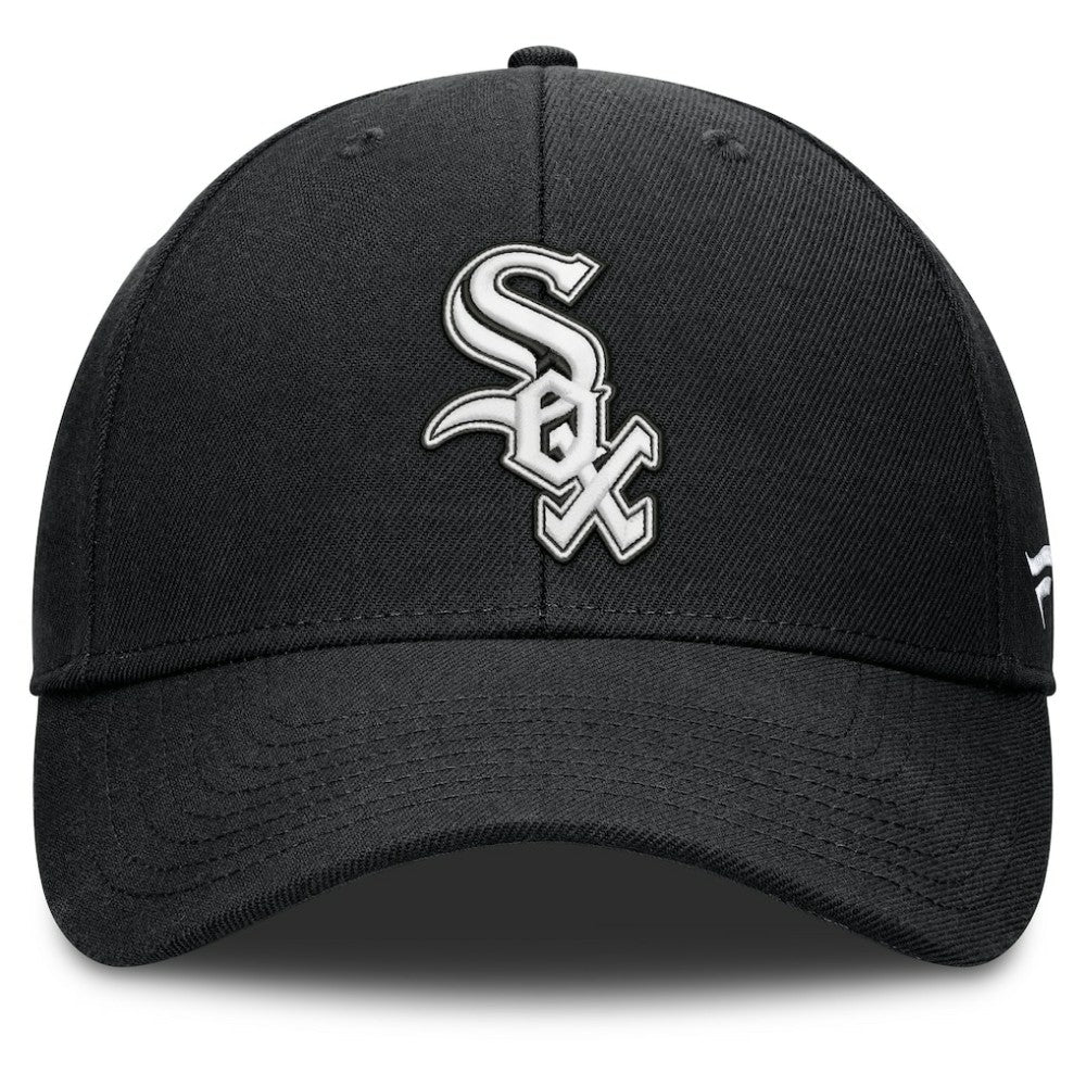 Black Chicago White Sox Fanatics Core Adjustable Hat