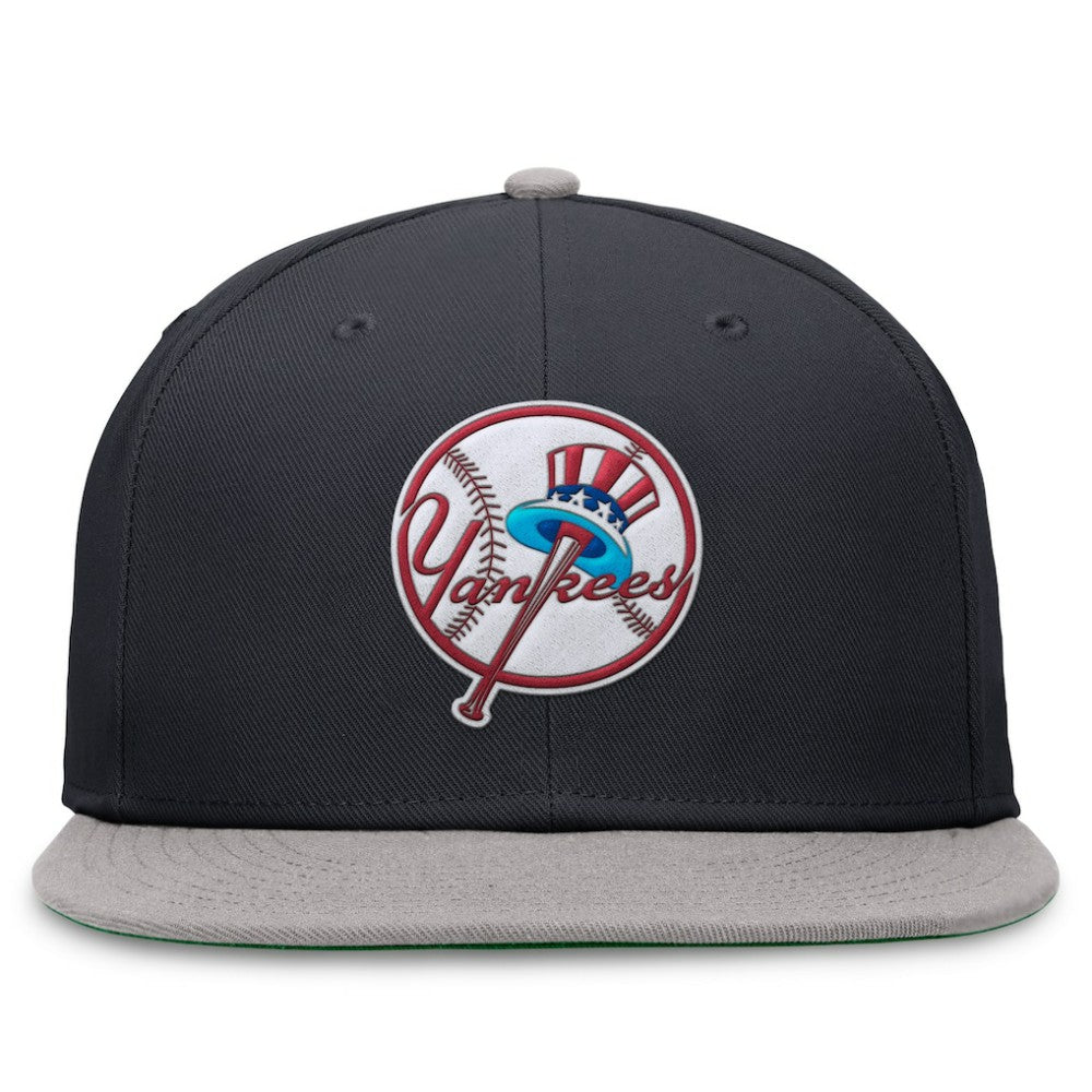 Navy/Gray New York Yankees Nike Rewind Cooperstown True Performance Fitted Hat
