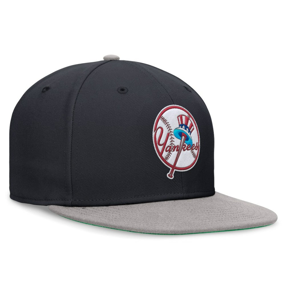 Navy/Gray New York Yankees Nike Rewind Cooperstown True Performance Fitted Hat