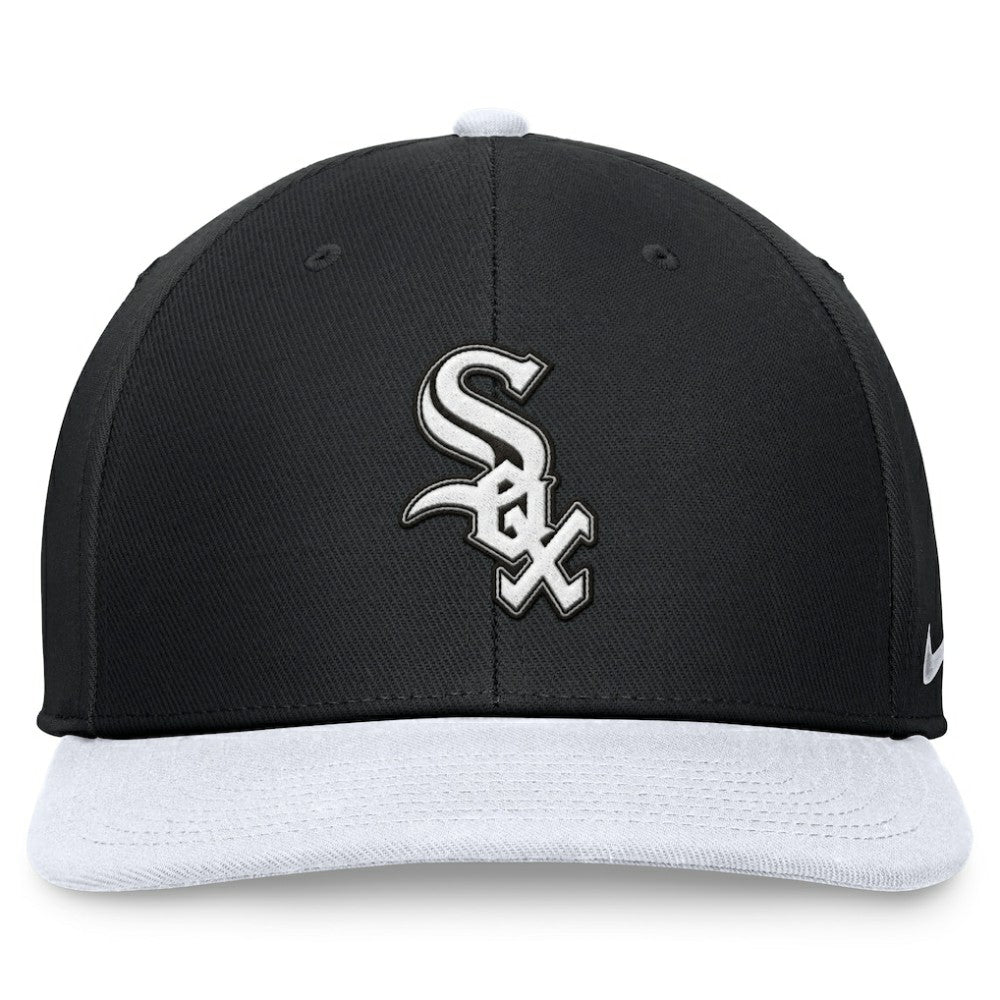 Black/White Chicago White Sox Nike Two-Tone Snapback Hat