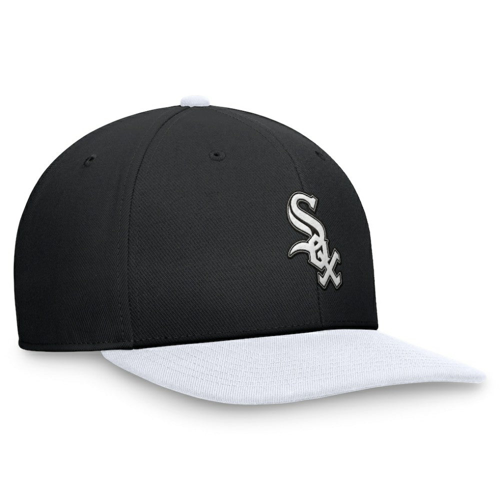 Black/White Chicago White Sox Nike Two-Tone Snapback Hat