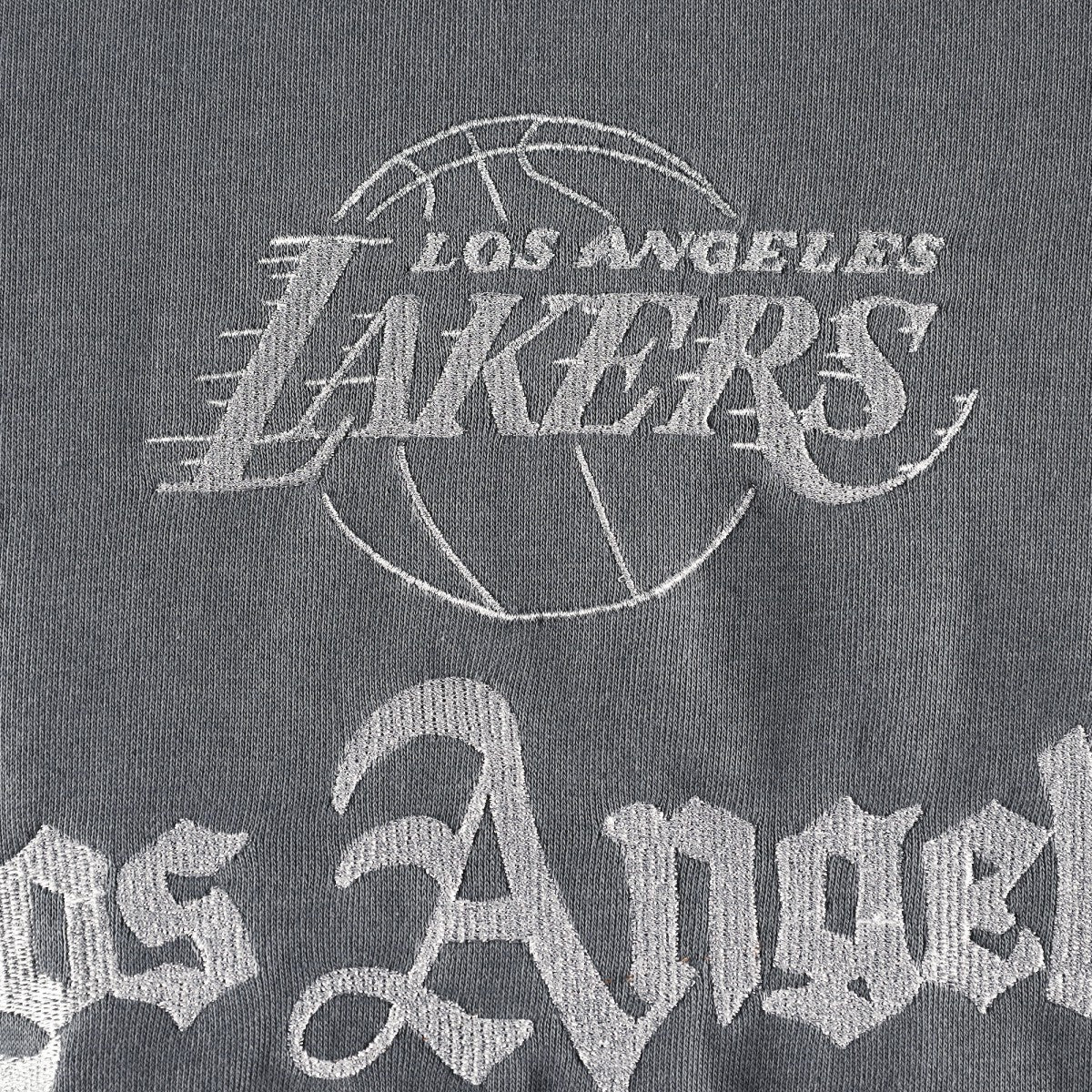 Los Angeles Lakers The Wild Collective Women's Embroidered Fleece Raglan Short Sleeve Pullover Sweatshirt
