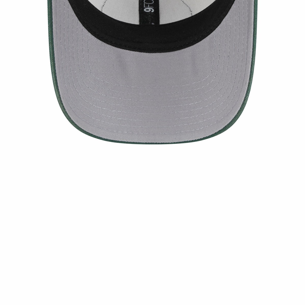 New Era Milwaukee Bucks Throwback Patch Trucker 9FORTY Adjustable Hat