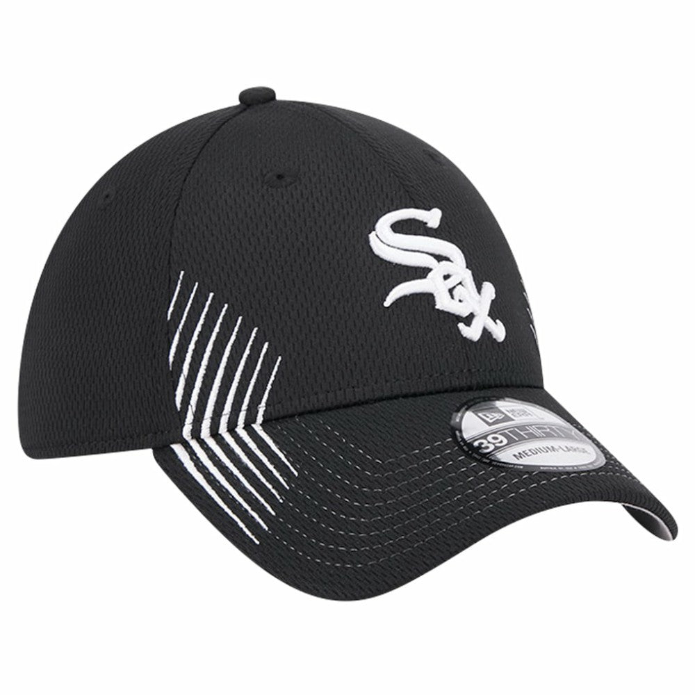 Black Chicago White Sox New Era Active Dash Mark 39THIRTY Flex Hat