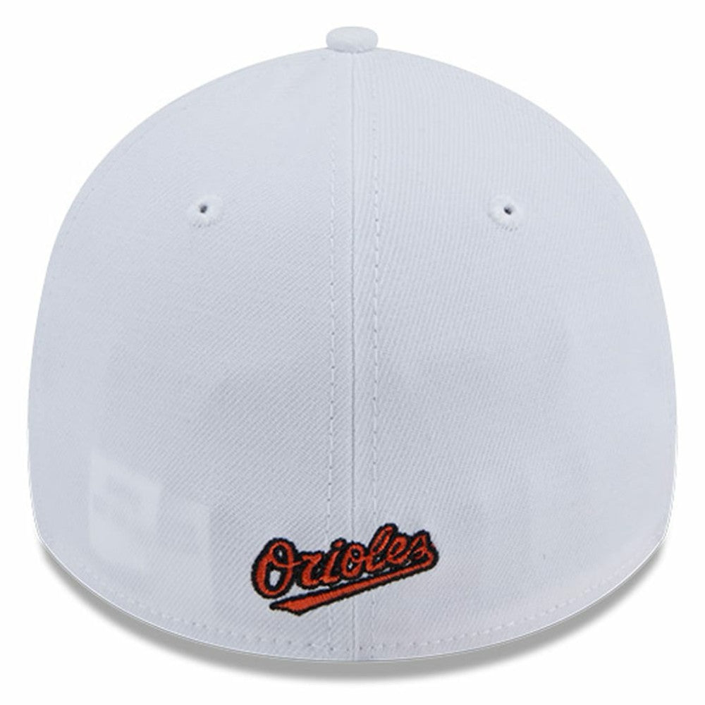 White Baltimore Orioles New Era 39THIRTY Flex Hat