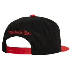 NHL Chicago Blackhawks Mitchell & Ness Core Team Ground 2.0 Snapback Hat