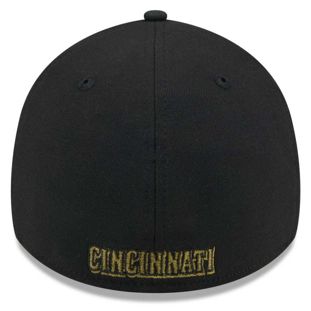 Black Cincinnati Reds New Era 2024 Armed Forces Day 39THIRTY Flex Hat