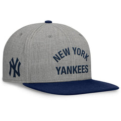 Heather Gray/Navy New York Yankees Fanatics Elements Flat Brim Snapbuckle Hat