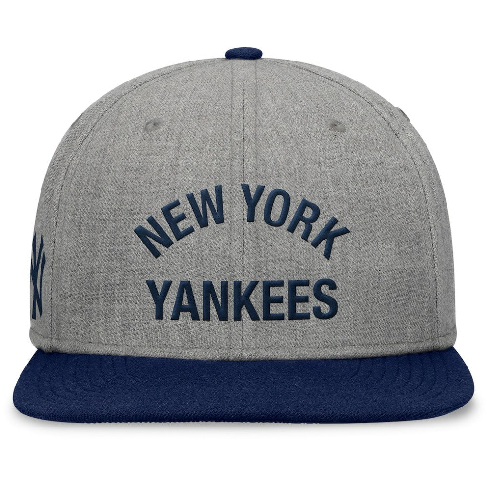 Heather Gray/Navy New York Yankees Fanatics Elements Flat Brim Snapbuckle Hat