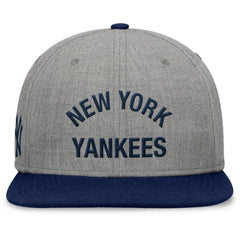 Heather Gray/Navy New York Yankees Fanatics Elements Flat Brim Snapbuckle Hat