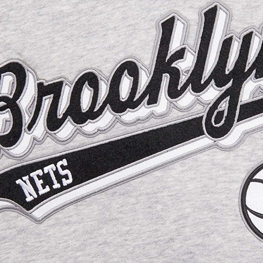 Brooklyn Nets Pro Standard Women's Script Tail Cropped Pullover Hoodie