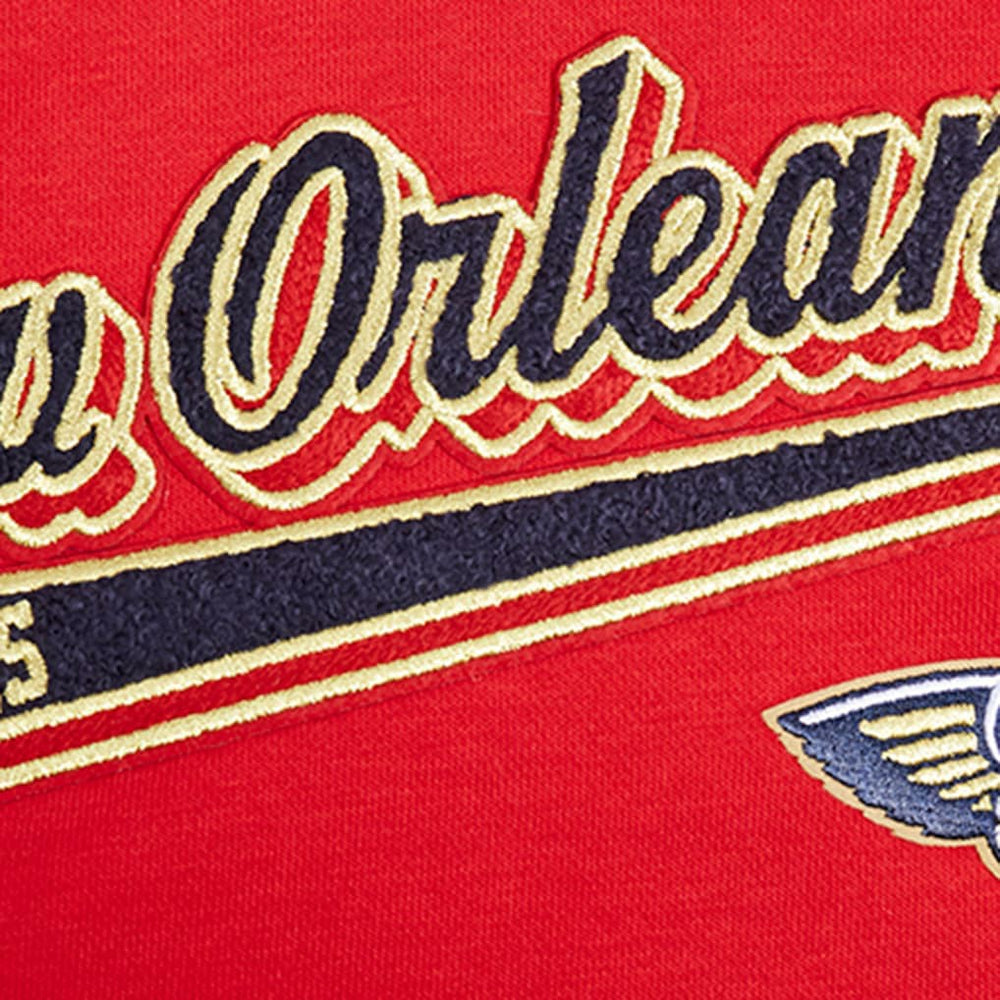 New Orleans Pelicans Pro Standard Women's Script Tail Cropped Pullover Hoodie