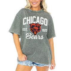 Gameday Couture Women's Tackle Titan Boyfriend Washed T-Shirt - Chicago Bears T-shirts