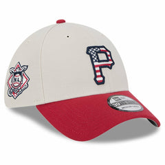 Khaki/Red Pittsburgh Pirates New Era 2024 Fourth of July 39THIRTY Flex Hat