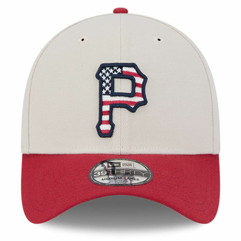 Khaki/Red Pittsburgh Pirates New Era 2024 Fourth of July 39THIRTY Flex Hat