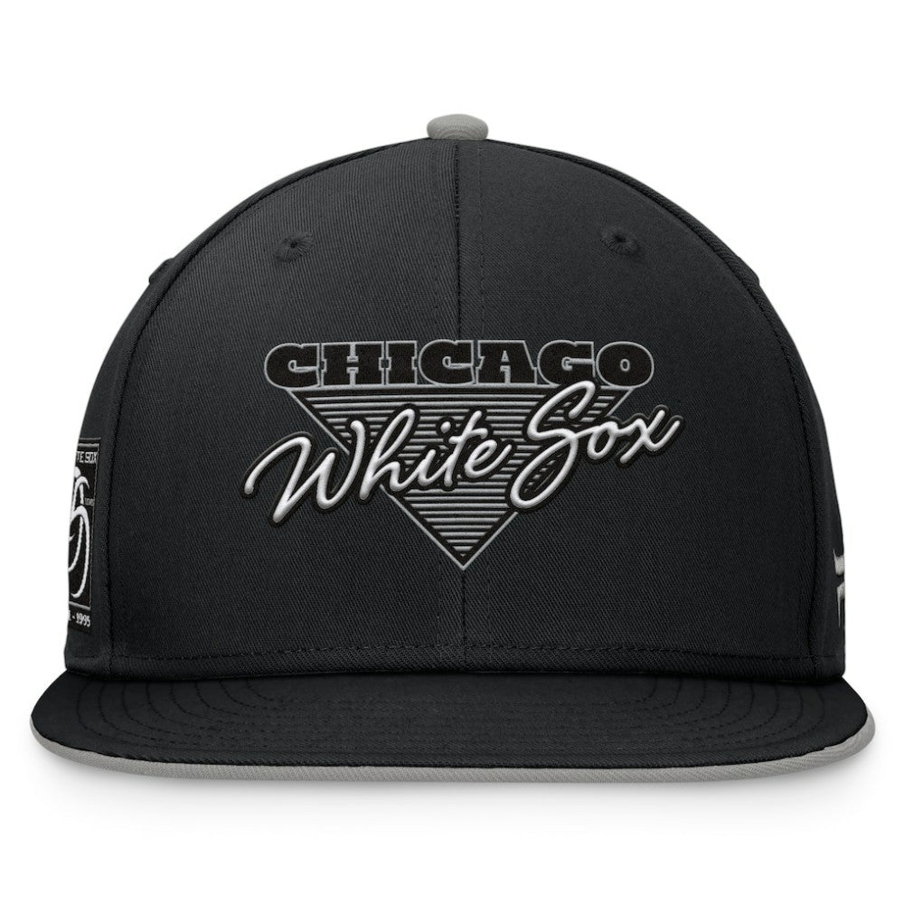 Black Chicago White Sox Fanatics Fundamental Tri-Script Fitted Hat