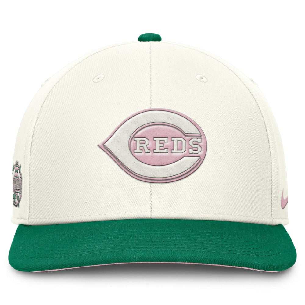 Cream/Green Cincinnati Reds Nike Sail Pro Performance Snapback Hat