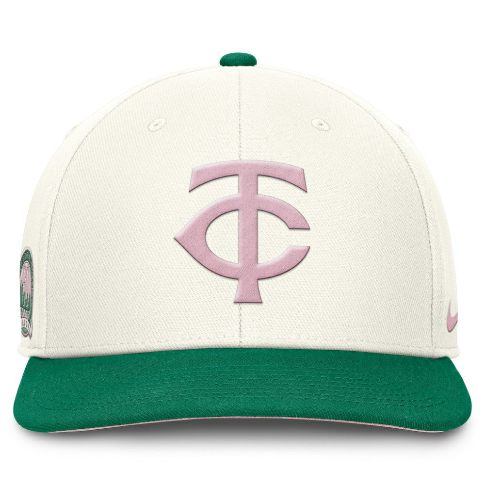 Cream/Green Minnesota Twins Nike Sail Pro Performance Snapback Hat