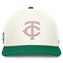 Cream/Green Minnesota Twins Nike Sail Pro Performance Snapback Hat