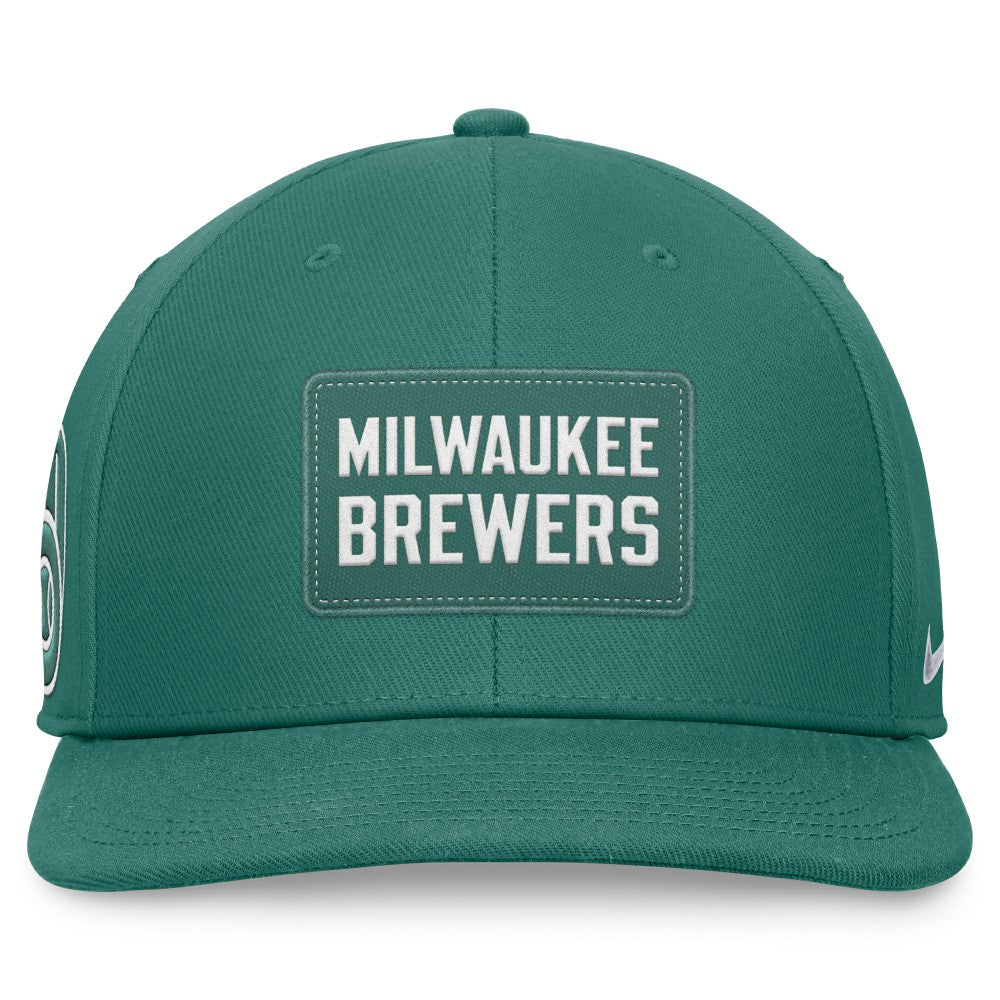 Green Milwaukee Brewers Nike Bicoastal Pro Performance Snapback Hat