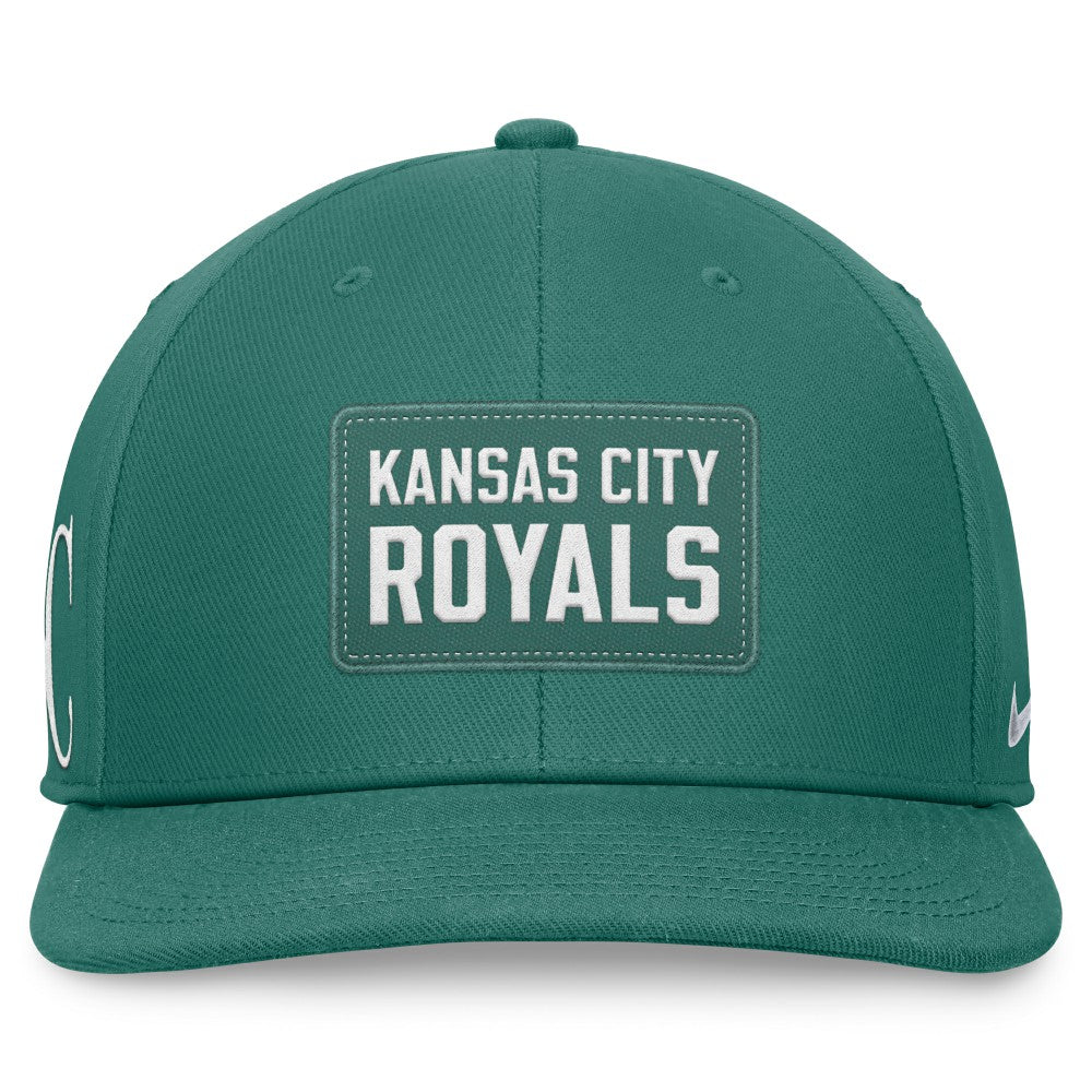 Green Kansas City Royals Nike Bicoastal Pro Performance Snapback Hat