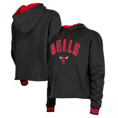New Era Chicago Bulls Women's Boxy Raw Edge Pullover Hoodie