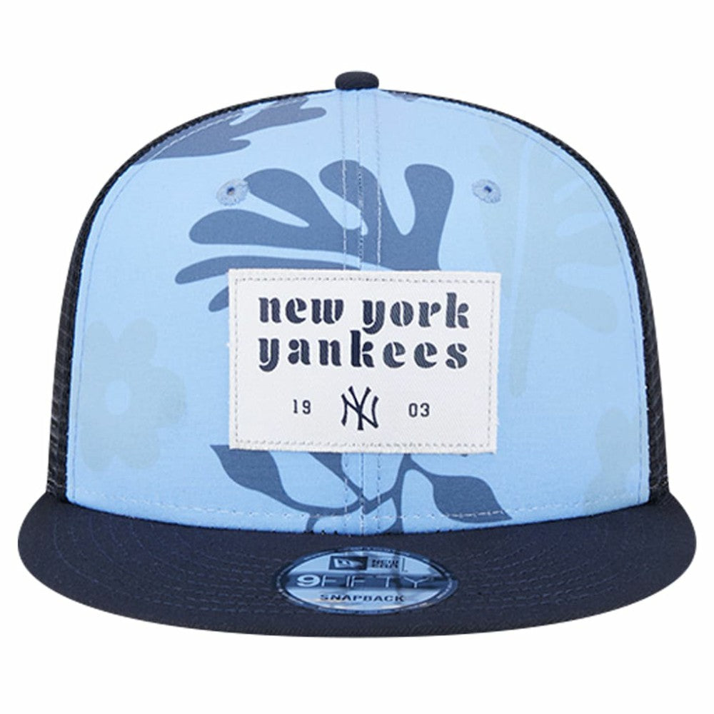 Navy New York Yankees New Era Bikini Bottom Trucker 9FIFTY Snapback Hat