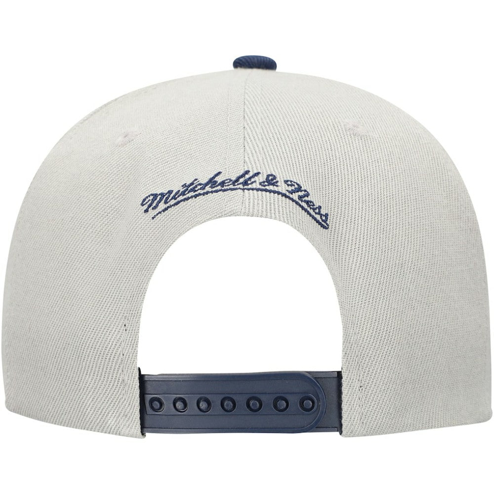 Gray New York Yankees Mitchell & Ness Knock Out Panel Snapback Hat