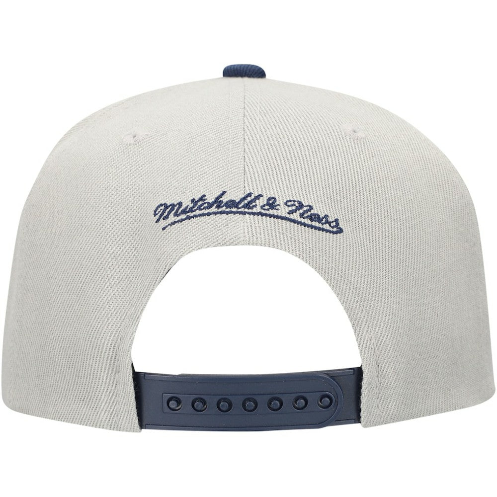 Gray Boston Red Sox Mitchell & Ness Knock Out Panel Snapback Hat