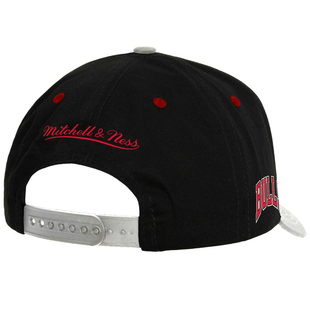 Mitchell & Ness Chicago Bulls Pro Crown Adjustable Hat