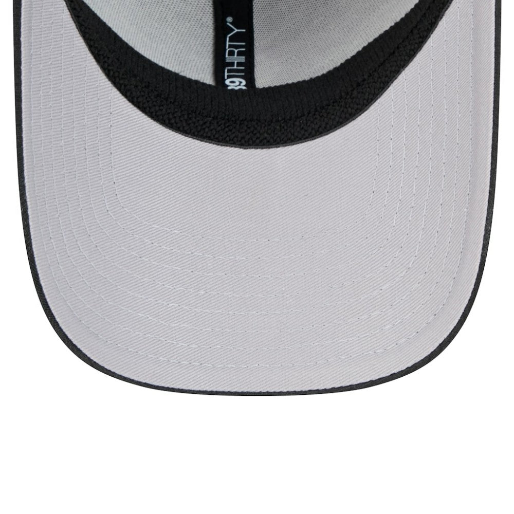 Black Chicago White Sox New Era Tech 39THIRTY Flex Hat