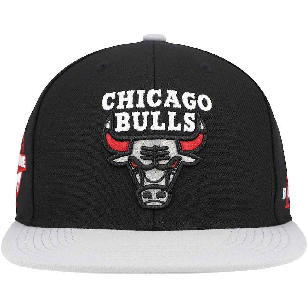 Mitchell & Ness Chicago Bulls Core Snapback Hat