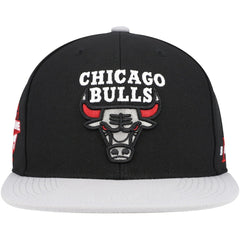 Mitchell & Ness Chicago Bulls Core Snapback Hat