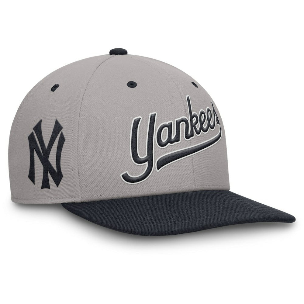 Gray/Navy New York Yankees Nike Cooperstown Collection Pro Performance Snapback Hat