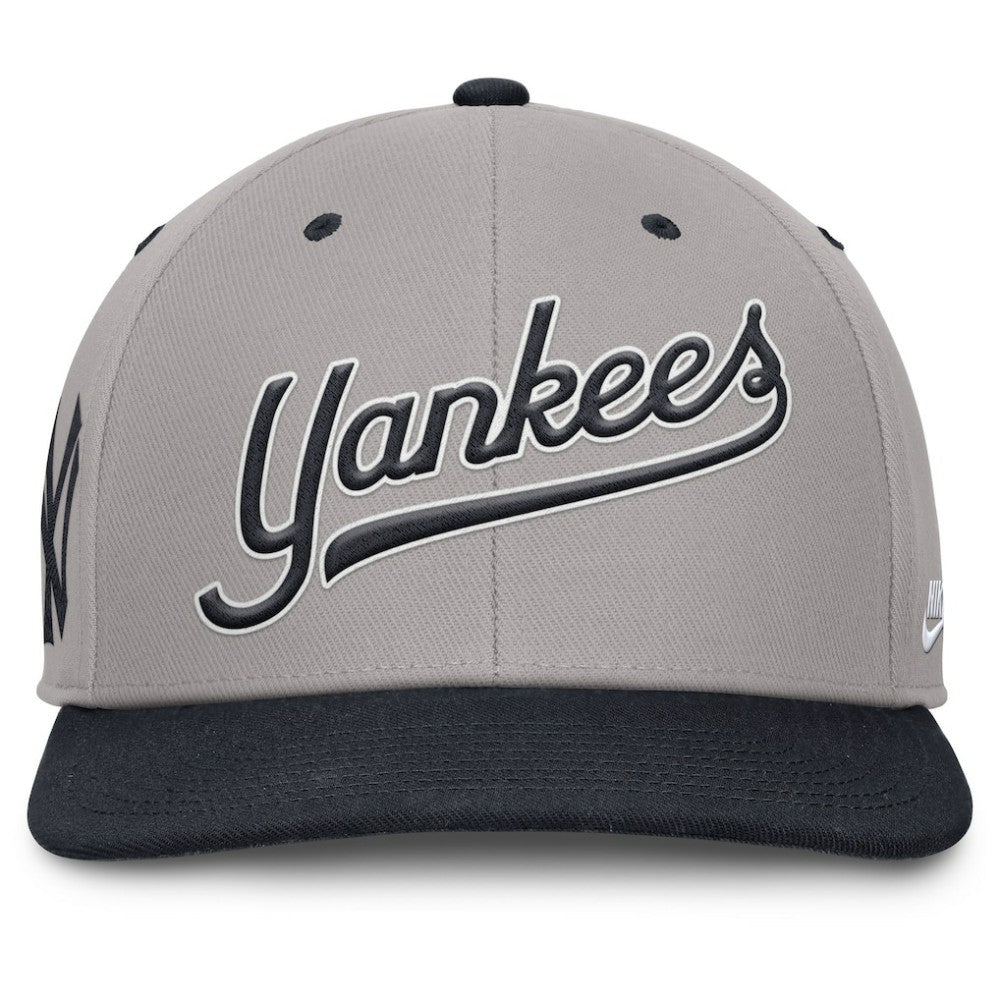 Gray/Navy New York Yankees Nike Cooperstown Collection Pro Performance Snapback Hat