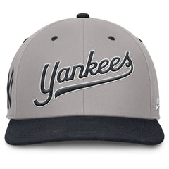 Gray/Navy New York Yankees Nike Cooperstown Collection Pro Performance Snapback Hat