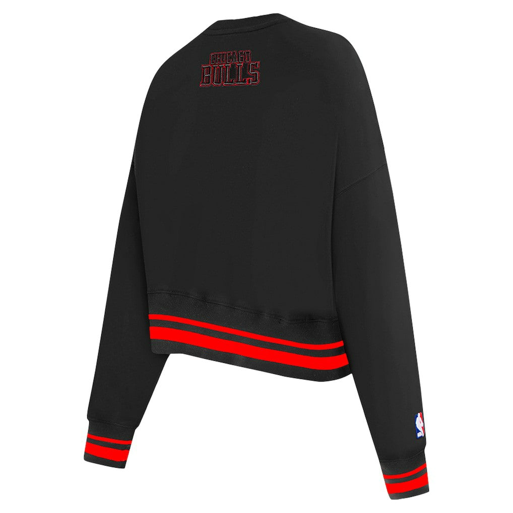 Chicago Bulls Pro Standard Women's Area Code Cropped Pullover Sweatshirt