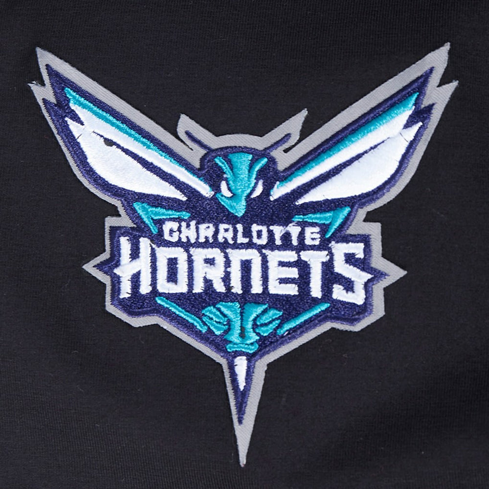 Charlotte Hornets Pro Standard Women's Jewels Boxy Cropped T-Shirt