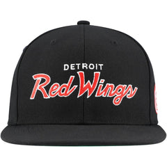 NHL Detroit Red Wings Mitchell & Ness Core Team Script 2.0 Snapback Hat