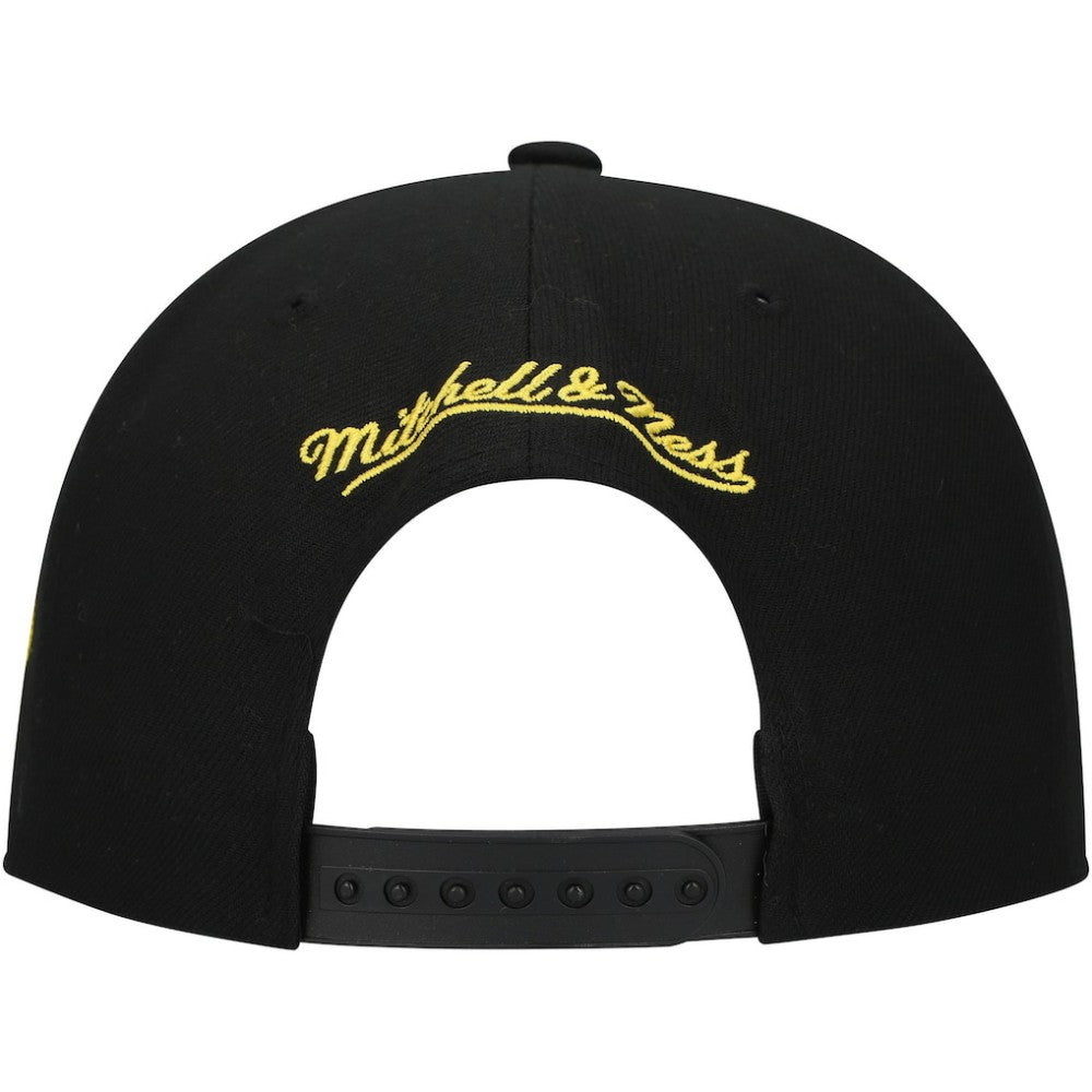 NHL Boston Bruins Mitchell & Ness Core Team Script 2.0 Snapback Hat