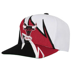 Mitchell & Ness Chicago Bulls Youth Wave Runner Snapback Hat