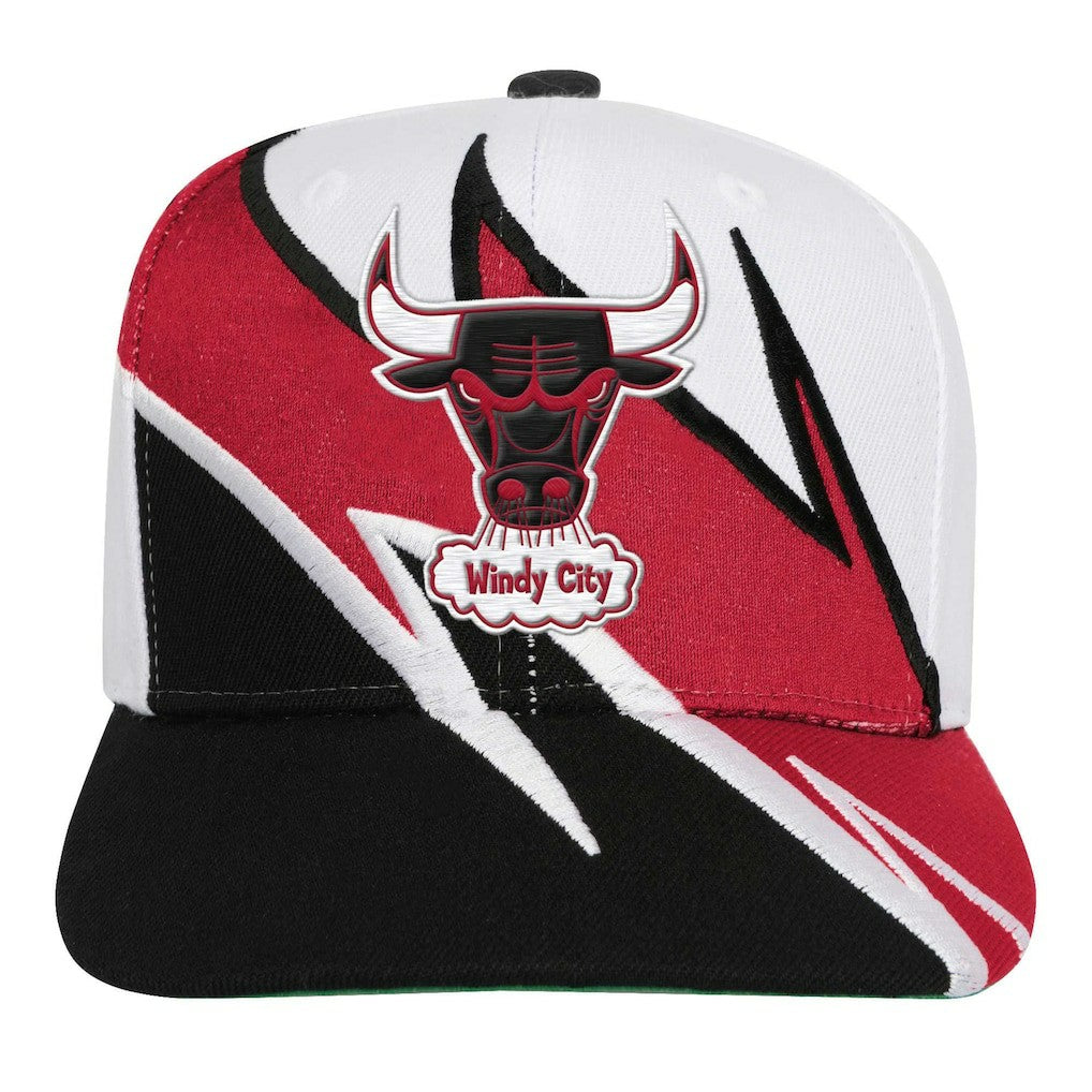 Mitchell & Ness Chicago Bulls Youth Wave Runner Snapback Hat