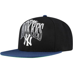 Black New York Yankees Mitchell & Ness Rise Up Snapback Hat