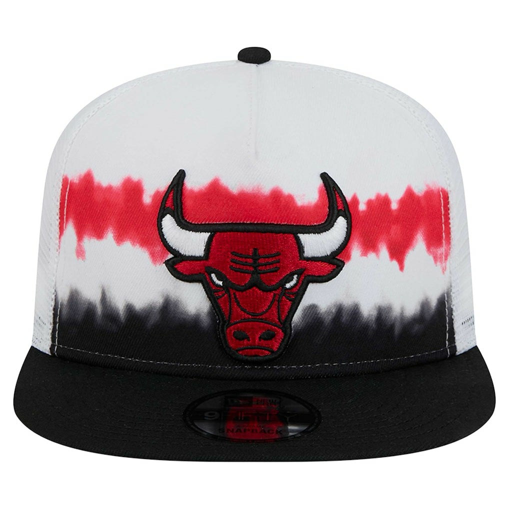 New Era Chicago Bulls Dip-Dye 9FIFTY A-Frame Trucker Snapback Hat
