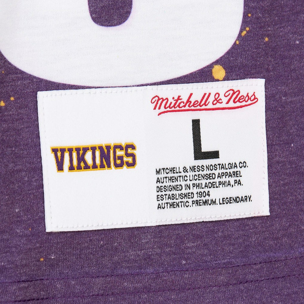 Randy Moss  Burst Retired Player T-Shirt - Minnesota Vikings T-shirts
