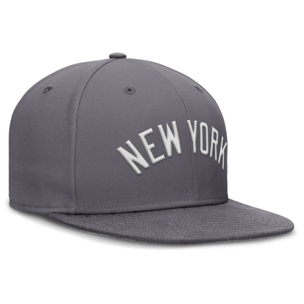 Gray New York Yankees Nike Performance True Fitted Hat
