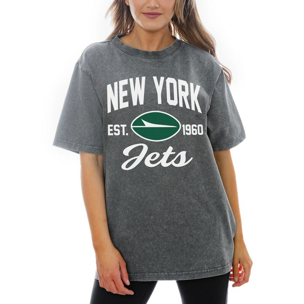 Gameday Couture Women's Tackle Titan Relaxed Fit T-Shirt - New York Jets T-shirts