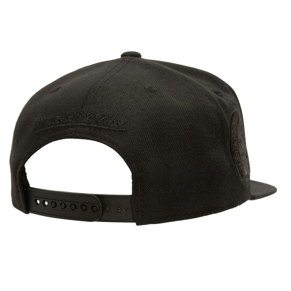 NHL Boston Bruins Mitchell & Ness Soul Strike Pearl Tonal Snapback Hat