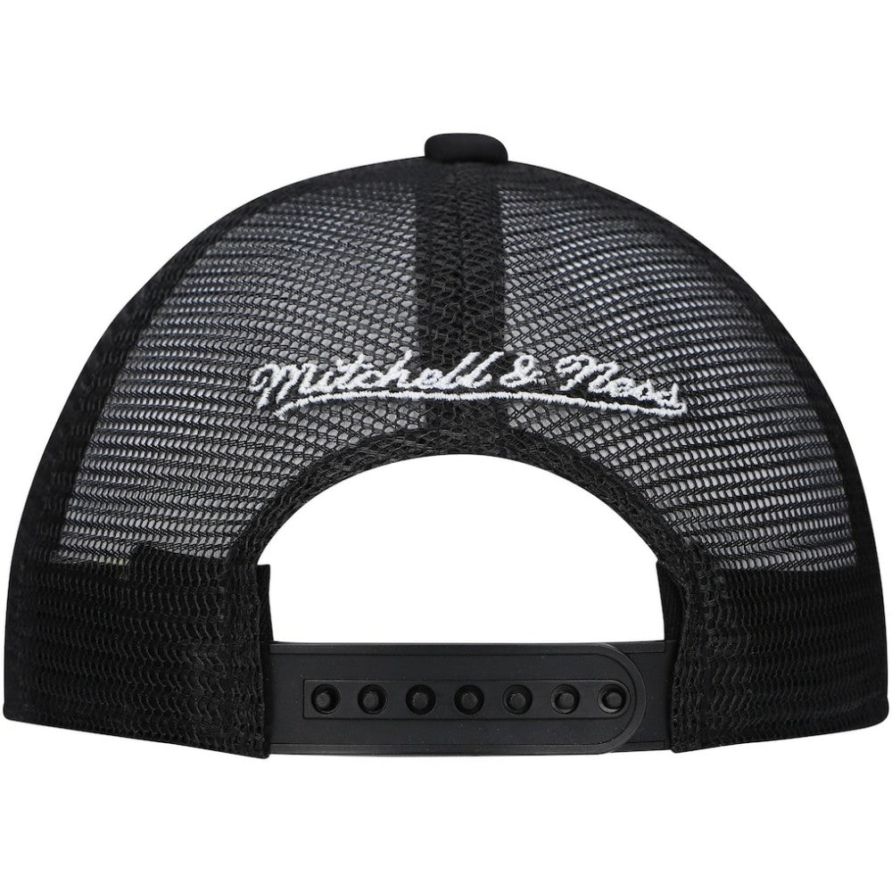 NHL Chicago Blackhawks Mitchell & Ness Youth Core Trucker Adjustable Hat